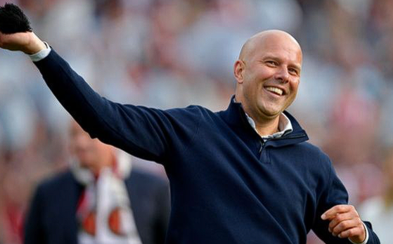 利物浦主帅斯洛特深度剖析：赛季目标、球员表现与压力应对