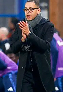 切尔西坚定支持罗塞尼尔，着眼长远发展